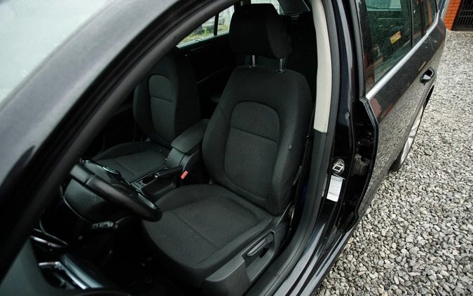 Skoda Superb cena 39900 przebieg: 218000, rok produkcji 2010 z Suwałki małe 704